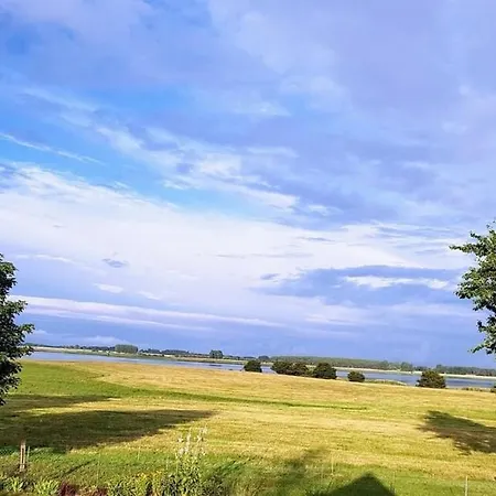 Appartamento Fantastische Sonnenaufgaenge Ueber Dem Bodden *