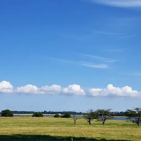 Fantastische Sonnenaufgaenge Ueber Dem Bodden Apartament Ummanz